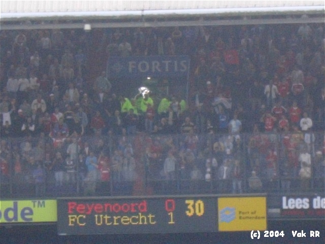 Feyenoord - FC Utrecht 0-3 19-09-2004 (43).jpg