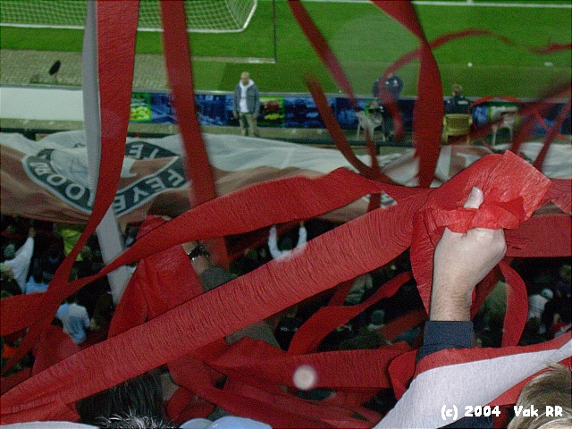 Feyenoord - Hearts 3-0 21-10-2004 (45).JPG