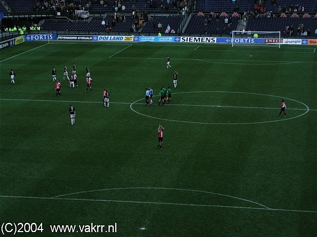Feyenoord - NAC Breda 4-0 07-11-2004 (7).jpg
