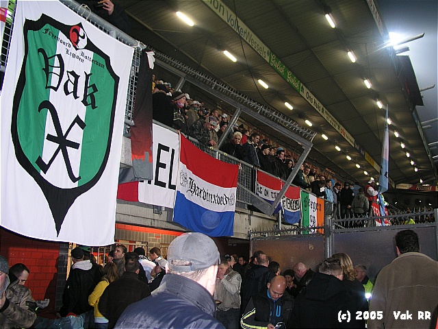 FC Twente - Feyenoord 0-0 29-01-2005 (40).JPG