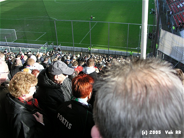 FC Utrecht - Feyenoord 0-2 20-02-2005 (19).JPG
