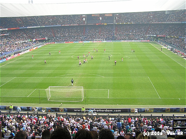 Feyenoord - RBC Roosendaal 2-0 16-04-2006 (39).JPG
