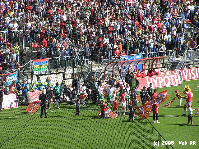 Utrecht - Feyenoord 3-1 02-10-2005 (12).JPG
