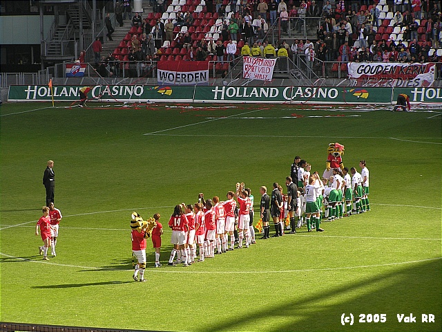 Utrecht - Feyenoord 3-1 02-10-2005 (14).JPG