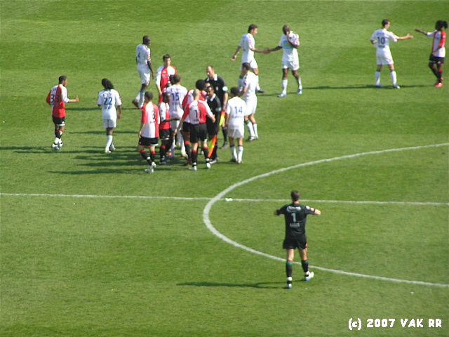 Feyenoord - NEC 1-1 22-04-2007 (1).JPG
