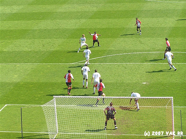 Feyenoord - NEC 1-1 22-04-2007 (11).JPG