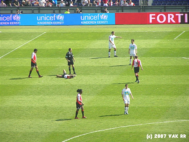 Feyenoord - NEC 1-1 22-04-2007 (14).JPG