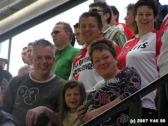 Feyenoord - NEC 1-1 22-04-2007 (28).JPG
