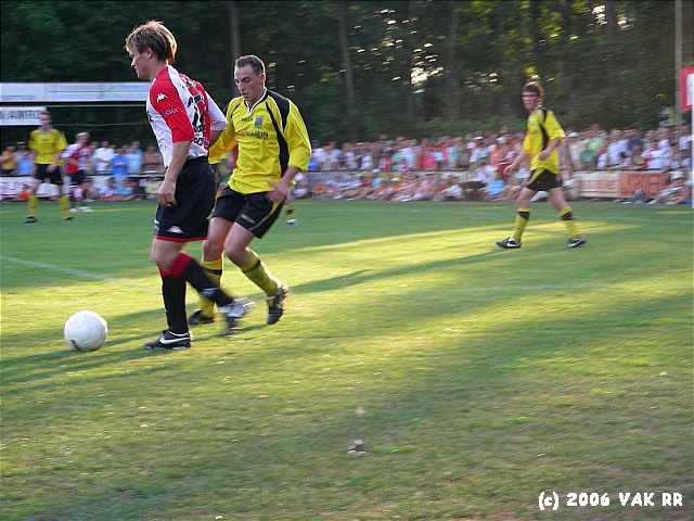 RKSV Schijndel - Feyenoord 0-6 22-07-2006 (1).JPG