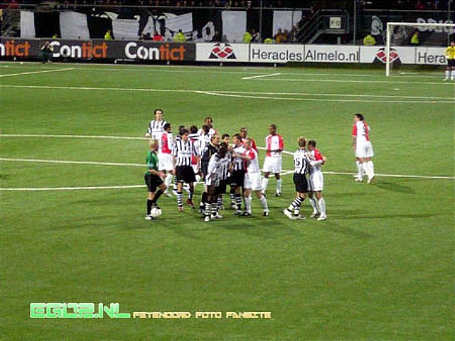 Heracles - Feyenoord 3-3 23-02-2008 (16).jpg