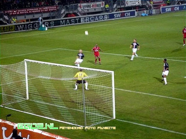 Twente - Feyenoord 2-0 27-10-2007 (10).jpg